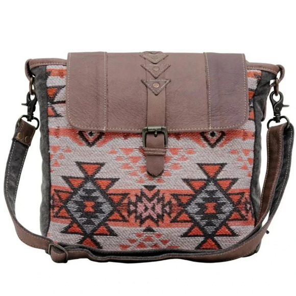 NWT Myra Bag Boho Leather & Canvas Shoulder Bag - Picture 2 of 7